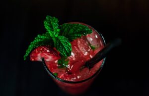 Letnie orzeźwiające koktajle z miętą letnie-orzezwiajace-koktajle