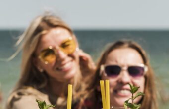 Sex on the beach, przepis oraz 5 wariacji koktajl Sex on the beach drink