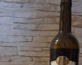 Bulgarius Prestige czerwone półsłodkie